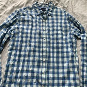 Gap vintage wash classic fit button down in size XL